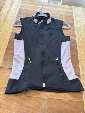 Arita Equestrian Black & Light Pink Vest